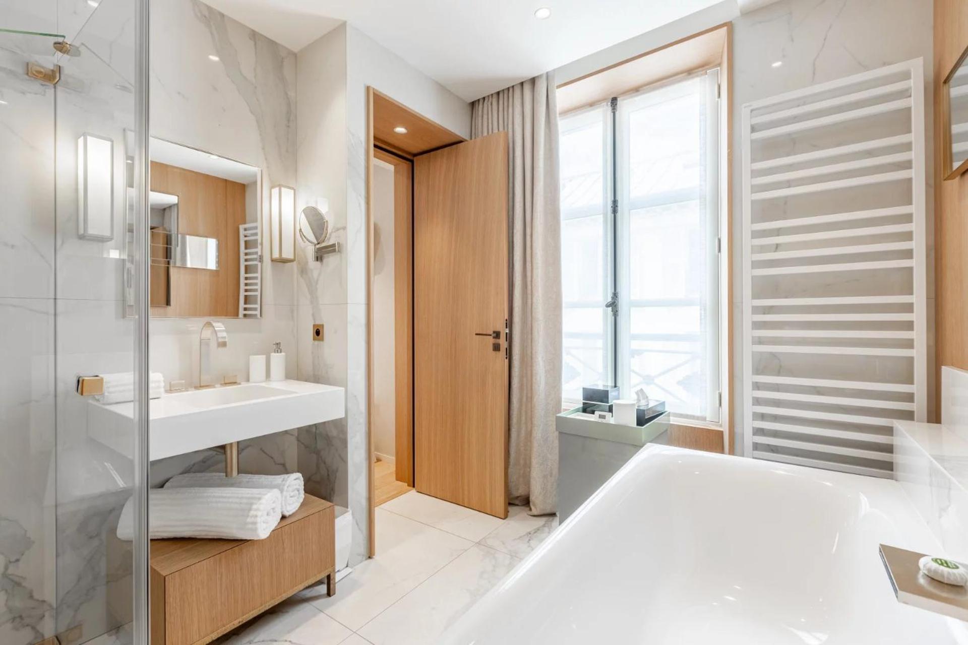 Maison Labruyere - Serviced Mansion Saint Germain Hébergement de vacances *